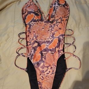 1 piece swimwear high hip